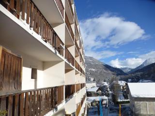 Studio 2 pers avec balcon est spacieux, centre station proche thermes et télécabine, parking inclus - FR-1-512-151 - 6