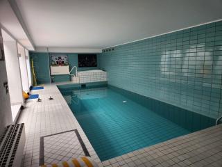 Villa Casa Blanca mit Privatem Schwimmbad 26 grad und Sauna - Duisburgo - 5
