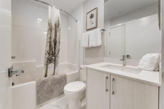 Free Heated Parking, Quick DT Access - 2