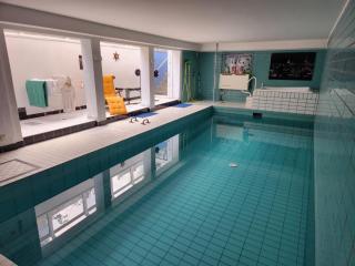 Villa Casa Blanca mit Privatem Schwimmbad 26 grad und Sauna - Duisburgo - 7
