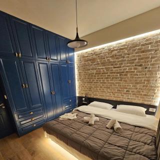 Central Apartment Myslym Shyri Street with balcony - Tirana - 5