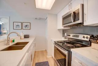 Butterfly Nest - Sunrise Suites - Key West - 2