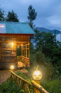 Enchanting Cottage With Valley View By Bastiat Stays - 8