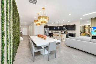 BRAND NEW Magnificent 10Bd At Windsor Island 3629 - Davenport - 5
