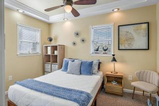 RETRO RETREAT in DTSP - Explore the downtown area - 0