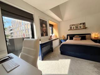 Central Townhouse, Free Parking, Close to AO arena - 1