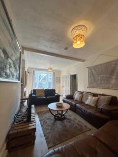 Central Barmouth Town House - Near Beach - Sleeps up to 16! - 6