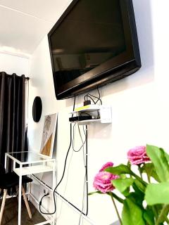 Impact Arena Condo C3 Grey by GoodRoom24 - 7