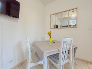 Charmant Mas centrale, bord de mer cour intérieur idéal pour 4 personnes - Fréjus - 7