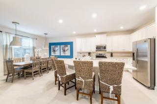 Spacious Home With Game Room, Private Pool And Waterpark Resort Access Near Disney At Encore Resorts Reunion - 241Sf - Kissimmee - 4