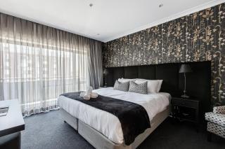 Modern Nomads Elegant Studio in the Heart of CBD with Pool & Balcony - Melbourne - 0