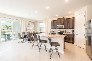 Elegant Home Near Disney With Private Pool, Foosball Table, Themed Rooms And Waterpark Resort Access At Encore Resorts Reunion - 365Sf - Kissimmee - 6