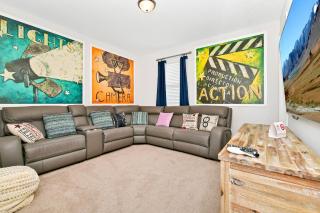 Vibrant Home Near Disney With Media Room, Themed Rooms, Game Room And Waterpark Resort Access At Encore Resorts Reunion - 7450Mr - Orlando - 3