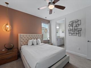 Unique Home With Media Room, Themed Rooms Near Disney With Waterpark Resort Access At Encore Resort - 7716Ff - Orlando - 1