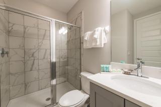 Remarkable Home Near Disney With Theater Themed Rooms With Waterpark Resort Access At Encore Resort - 7660Ff - Kissimmee - 3