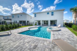 Vibrant Home With Private Pool, Pool Table Near Disney With Waterpark Resort Access At Encore Resort - 7707Gr - Orlando - 2
