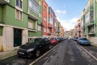 WHome Cozy Stay Steps away from the Train Station - Queluz - 5