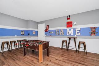 Striking Home With Games, Outdoor Kitchen Near Disney With Waterpark Resort Access At Encore Resort - 7742Ff - Kissimmee - 6