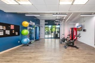 Relaxing 2BR-Spring Training! w Pool, Gym&Parking - Tempe - 3