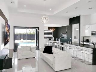 SPECTACULAR! Pool Table, Heated Saltwater Pool, Amazing Spaces- Celebration House - Roelens - Cape Coral - 3