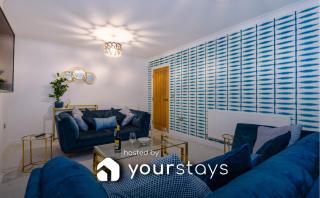 Kinship House by YourStays - 4 Bedroom House Close To Keele University - Newcastle under Lyme - 0