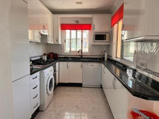 Villa Palmito by Aldertons - 4