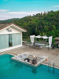 No Flowers Boutique Hostel - 0