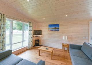 Dovestone Luxury Lodges sleeps 4- pet free - 6