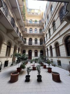 Carina Family Apartment downtown near M3 metro - Budapest - 3