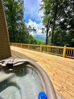 Highland Mountain Retreat - 0