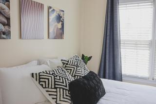 Walkable! Mins from stadium, GWCC, aquarium - 6