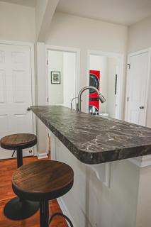 Walkable! Mins from stadium, GWCC, aquarium - Atlanta - 7