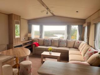 Ard Na Leice Scenic Escape with Lake Views - - 9
