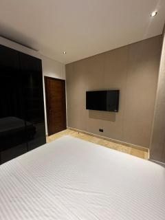 Makam 3 Bed in Riviera East Legon - 5