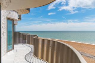 Shoreline Beach House by Bloom Stays - 5