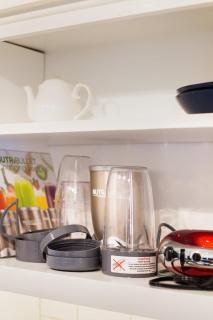 Gorgeous Retreat Close to Beach and Downtown - 7