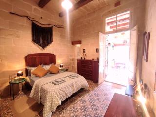 OnTheRocks - Holiday Home in Victoria, Gozo - 3
