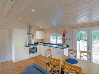 Dovestone Luxury Lodges sleeps 6 - pets welcome - 7