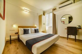 Townhouse Sarvar Hospitality Near Ascendas Park Square Mall - Bangalore - 4