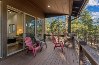 Scenic Golf Retreat with Modern Comforts & Fireplace townhouse - Show Low - 9