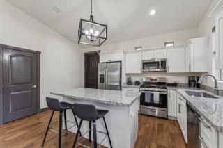 Scenic Golf Retreat with Modern Comforts & Fireplace townhouse - 5