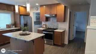 Rockaway Retreat Home for 6 and pets - 6