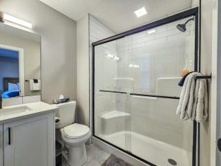 Stanley Townhomes by StayIn - Radium Hot Springs - 1