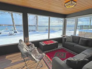 Charming Cottage on Lake Simcoe - 6