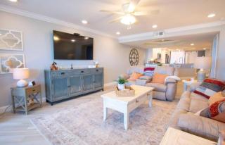 Oceanside Treasure by GoldenCoastRentals - Clearwater Beach - 6