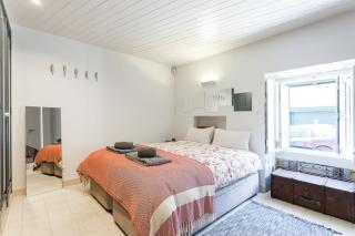 Principe Real Swoonworthy, Pristine, 1BR Cottage - Lisbon - 2