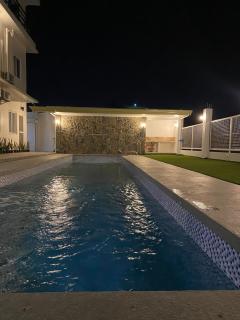 Cozy Room with City View - 1