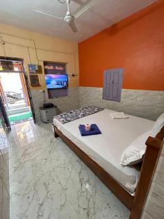 TEMPLE VIEW GUEST HOUSE - Hampi - 9