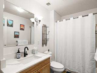 Top Floor Deer Valley Gondola Lakefront Condo- Great views - 1