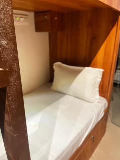 Amar Dormitory - Bombay - 1